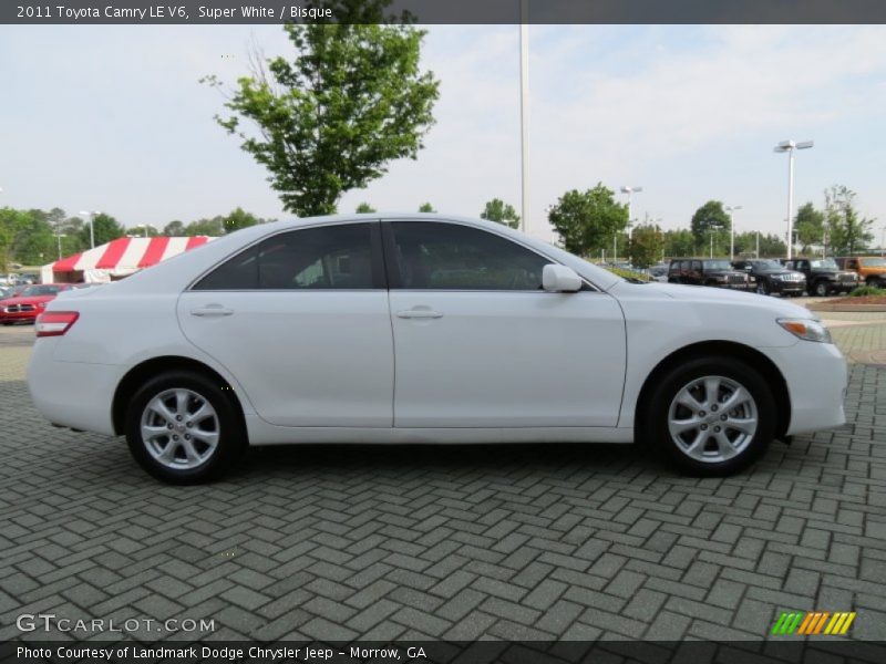 Super White / Bisque 2011 Toyota Camry LE V6