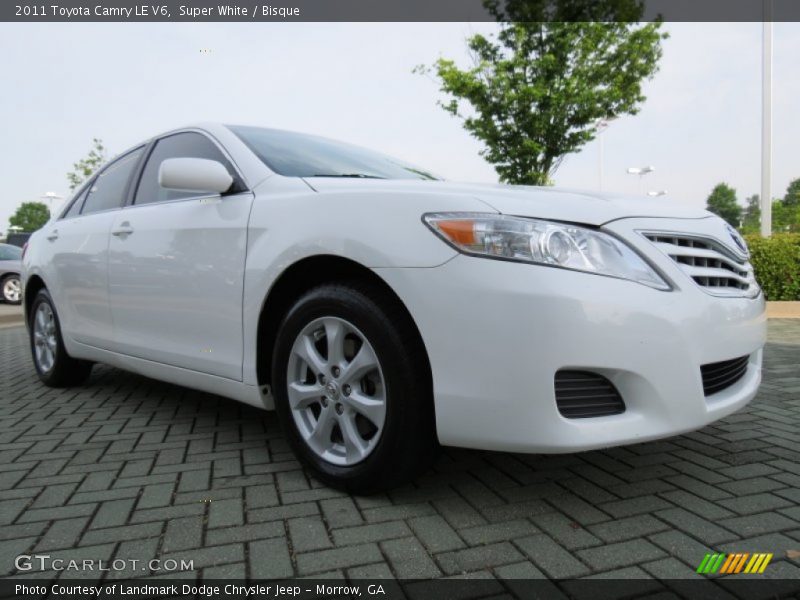 Super White / Bisque 2011 Toyota Camry LE V6