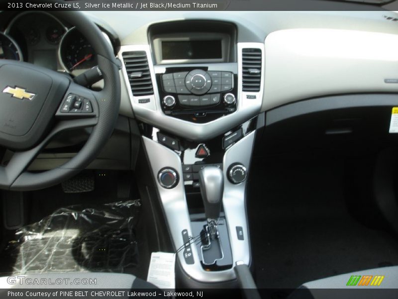 Silver Ice Metallic / Jet Black/Medium Titanium 2013 Chevrolet Cruze LS