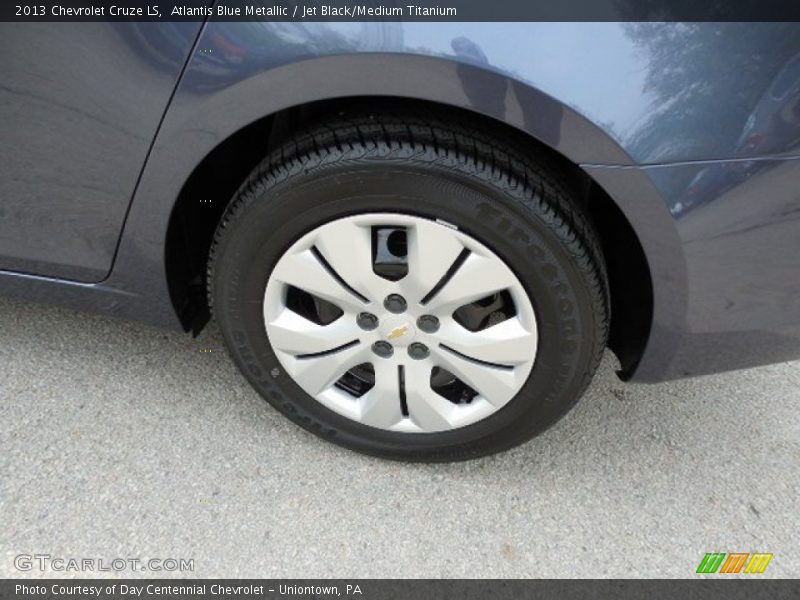 Atlantis Blue Metallic / Jet Black/Medium Titanium 2013 Chevrolet Cruze LS