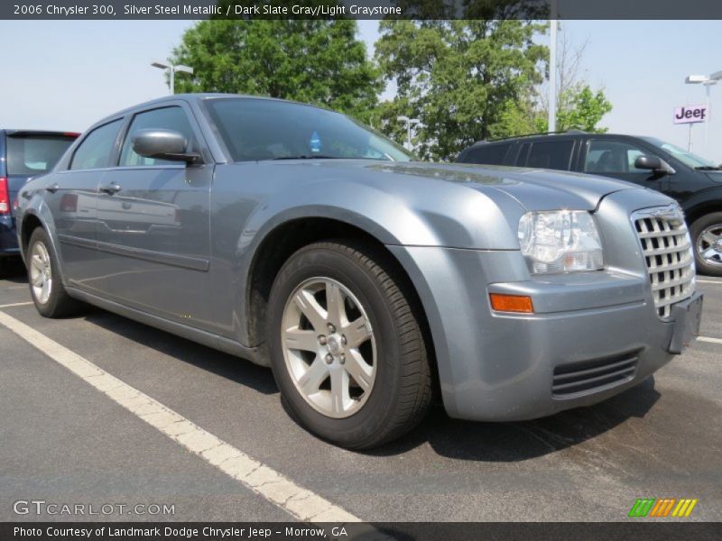 Front 3/4 View of 2006 300 