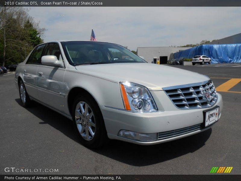 Ocean Pearl Tri-coat / Shale/Cocoa 2010 Cadillac DTS