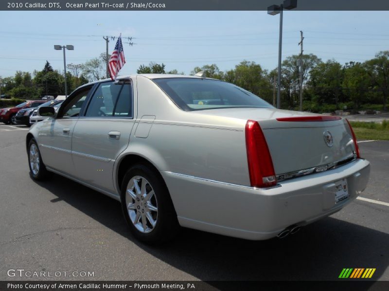 Ocean Pearl Tri-coat / Shale/Cocoa 2010 Cadillac DTS