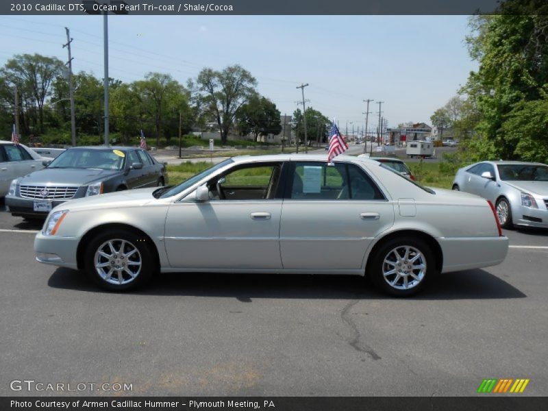 Ocean Pearl Tri-coat / Shale/Cocoa 2010 Cadillac DTS