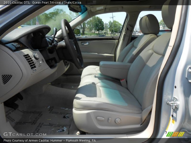 Ocean Pearl Tri-coat / Shale/Cocoa 2010 Cadillac DTS