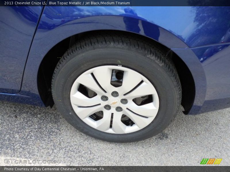Blue Topaz Metallic / Jet Black/Medium Titanium 2013 Chevrolet Cruze LS