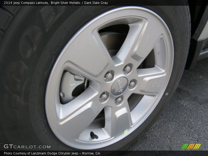 Bright Silver Metallic / Dark Slate Gray 2014 Jeep Compass Latitude