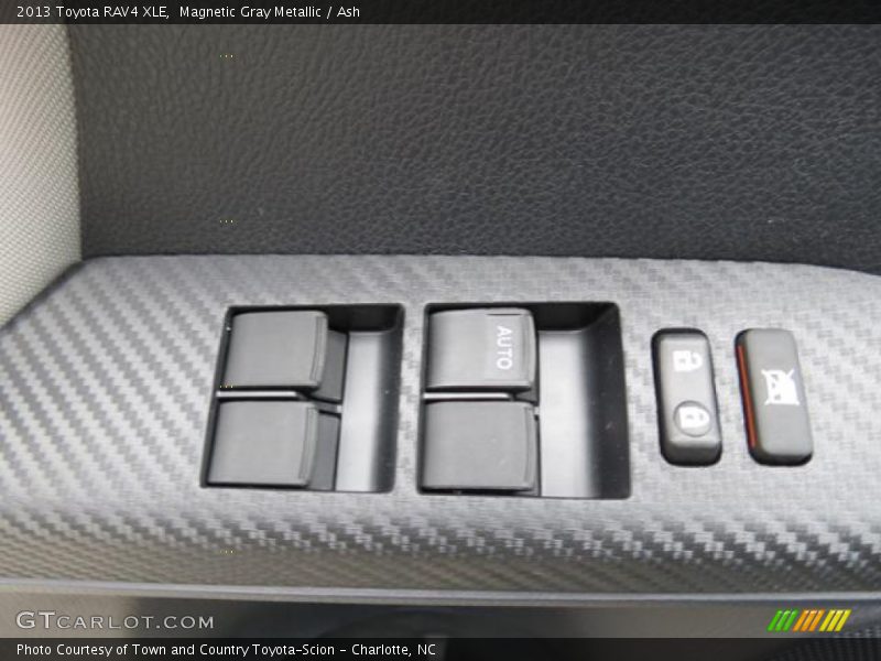 Magnetic Gray Metallic / Ash 2013 Toyota RAV4 XLE