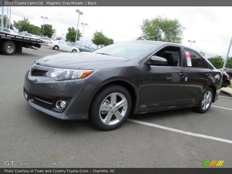 Magnetic Gray Metallic / Black 2013 Toyota Camry SE