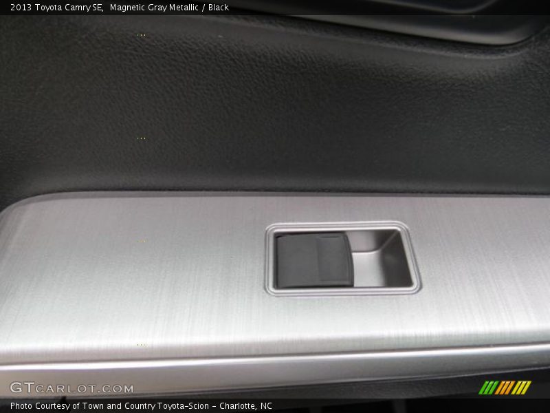 Magnetic Gray Metallic / Black 2013 Toyota Camry SE