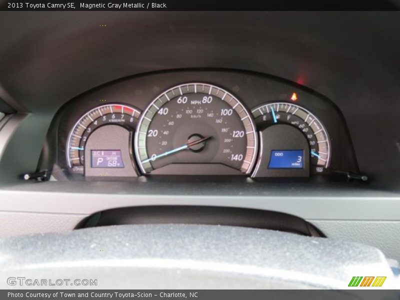 Magnetic Gray Metallic / Black 2013 Toyota Camry SE