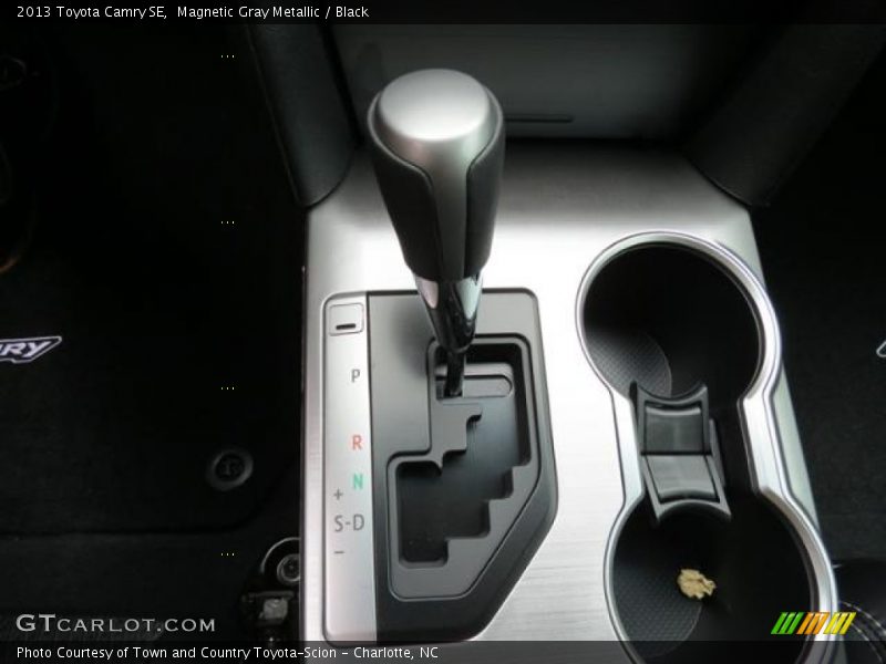 Magnetic Gray Metallic / Black 2013 Toyota Camry SE