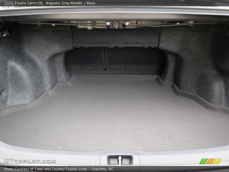 Magnetic Gray Metallic / Black 2013 Toyota Camry SE