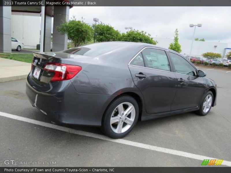 Magnetic Gray Metallic / Black 2013 Toyota Camry SE