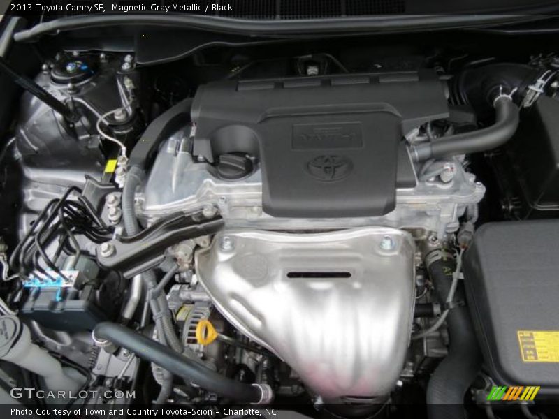 Magnetic Gray Metallic / Black 2013 Toyota Camry SE