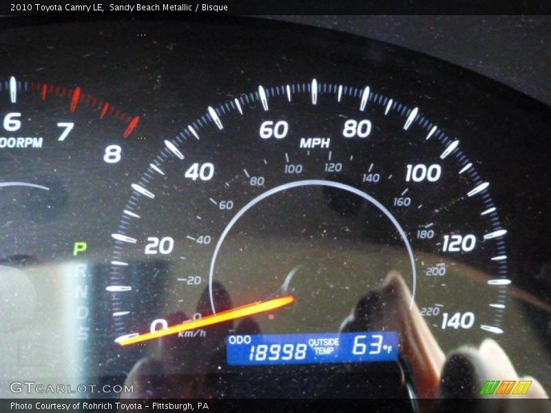 Sandy Beach Metallic / Bisque 2010 Toyota Camry LE