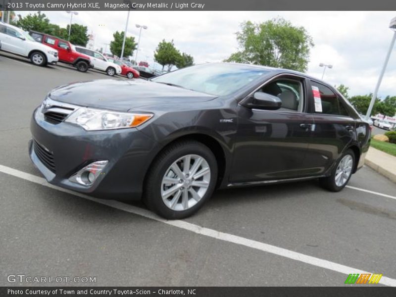 Magnetic Gray Metallic / Light Gray 2013 Toyota Camry Hybrid XLE