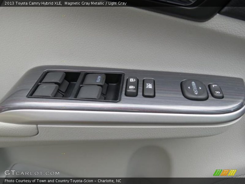Magnetic Gray Metallic / Light Gray 2013 Toyota Camry Hybrid XLE