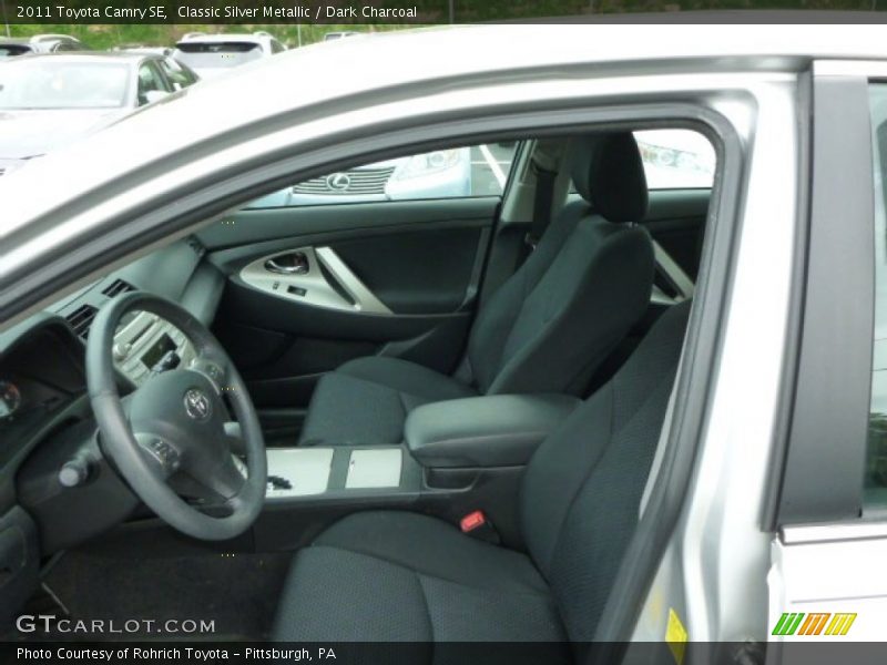 Classic Silver Metallic / Dark Charcoal 2011 Toyota Camry SE