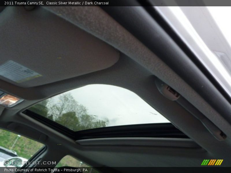 Classic Silver Metallic / Dark Charcoal 2011 Toyota Camry SE