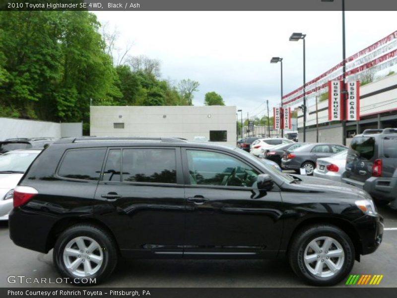 Black / Ash 2010 Toyota Highlander SE 4WD