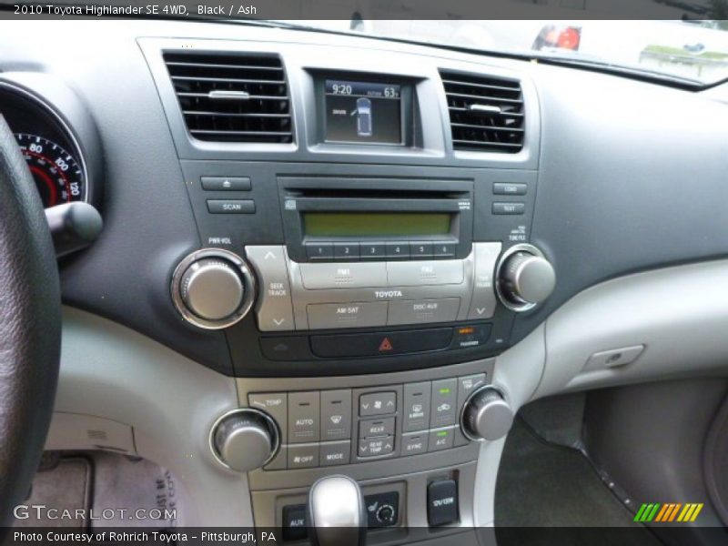 Black / Ash 2010 Toyota Highlander SE 4WD