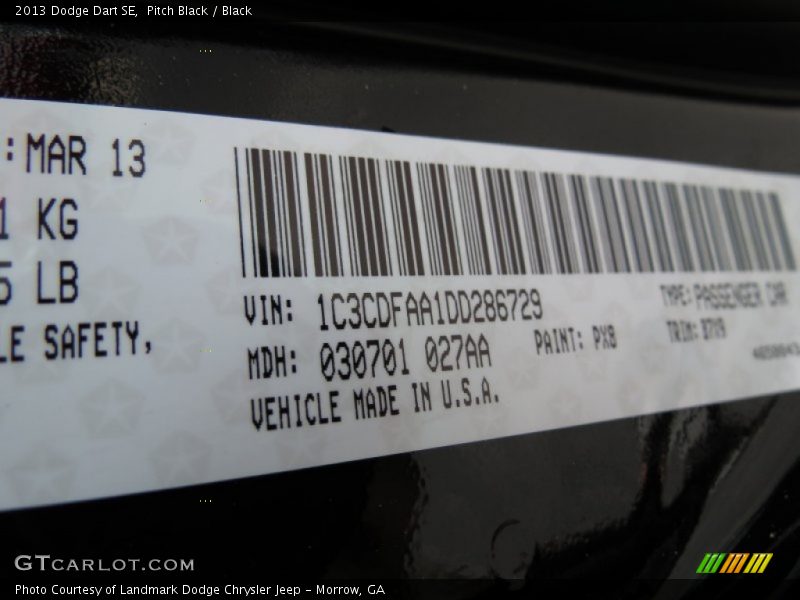 Pitch Black / Black 2013 Dodge Dart SE