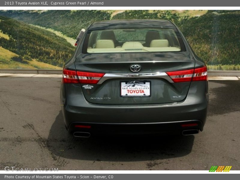 Cypress Green Pearl / Almond 2013 Toyota Avalon XLE