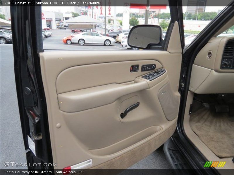 Black / Tan/Neutral 2005 Chevrolet Suburban 1500 LT