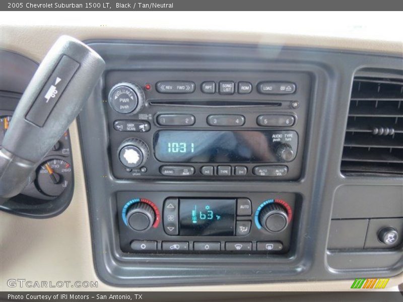 Controls of 2005 Suburban 1500 LT