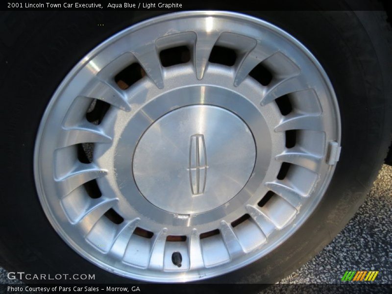 Aqua Blue / Light Graphite 2001 Lincoln Town Car Executive