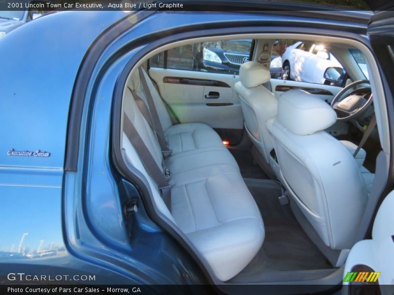Aqua Blue / Light Graphite 2001 Lincoln Town Car Executive