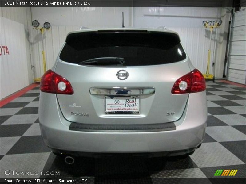 Silver Ice Metallic / Black 2011 Nissan Rogue S