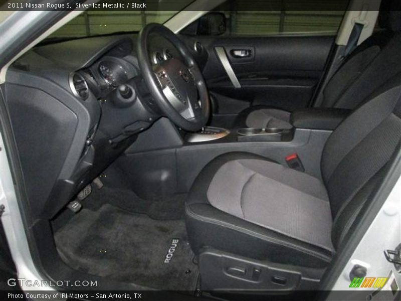 Silver Ice Metallic / Black 2011 Nissan Rogue S