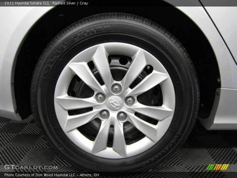 Radiant Silver / Gray 2011 Hyundai Sonata GLS