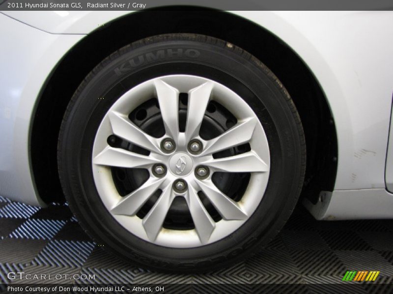 Radiant Silver / Gray 2011 Hyundai Sonata GLS