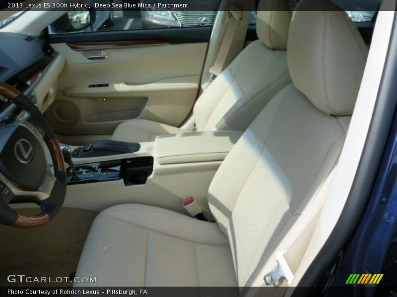 Deep Sea Blue Mica / Parchment 2013 Lexus ES 300h Hybrid