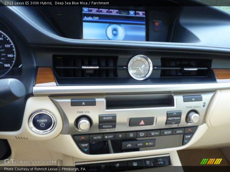 Deep Sea Blue Mica / Parchment 2013 Lexus ES 300h Hybrid