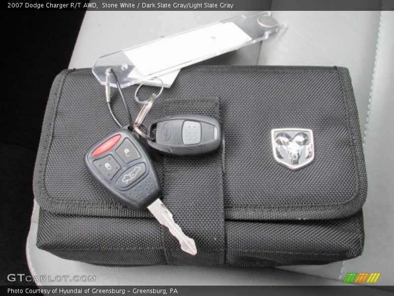 Keys of 2007 Charger R/T AWD