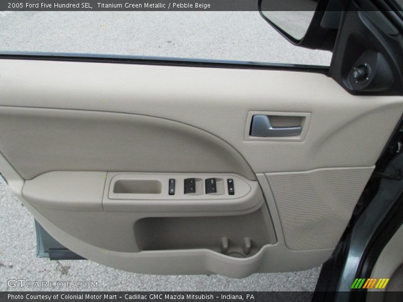 Door Panel of 2005 Five Hundred SEL