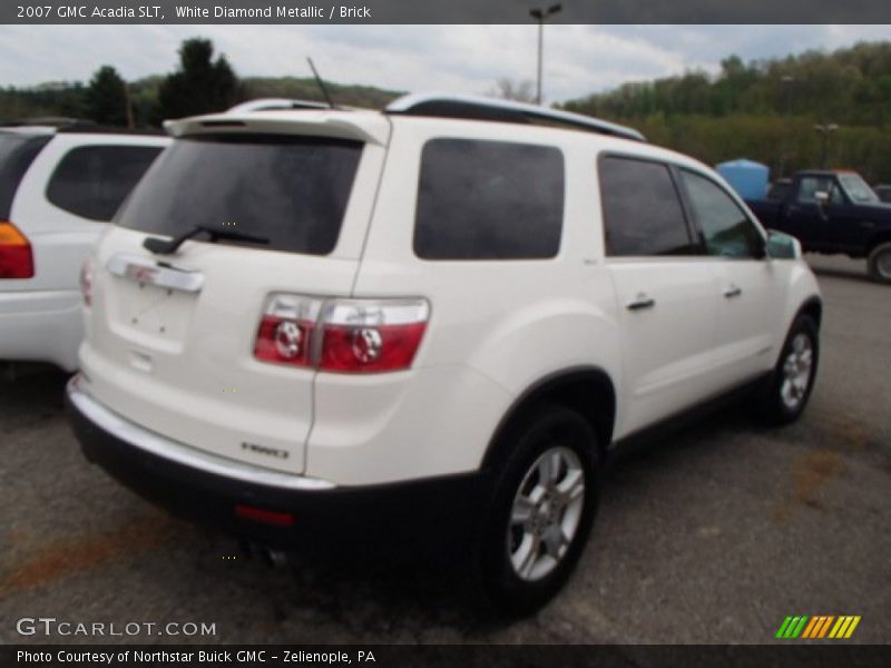 White Diamond Metallic / Brick 2007 GMC Acadia SLT