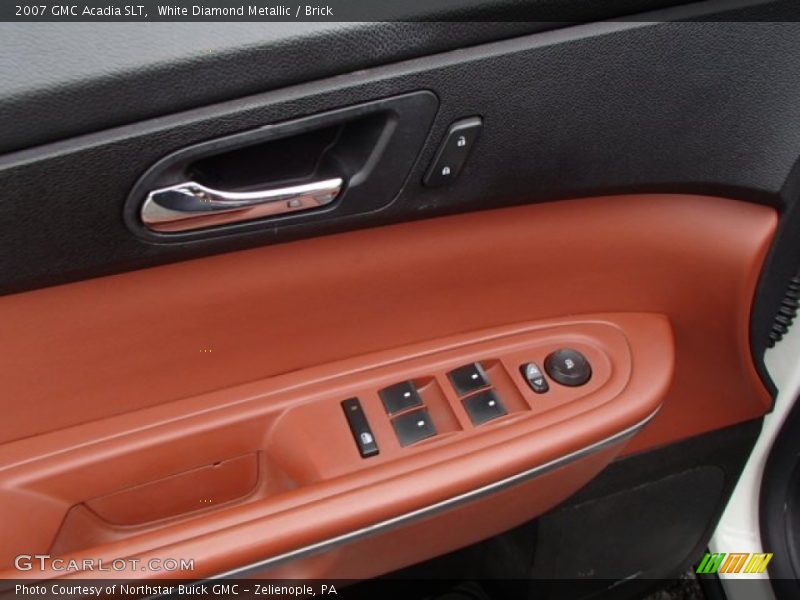 White Diamond Metallic / Brick 2007 GMC Acadia SLT