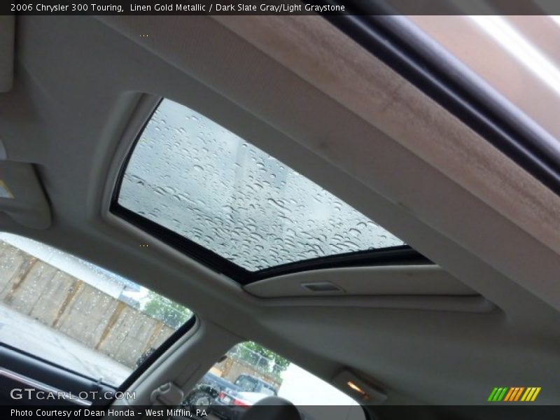 Linen Gold Metallic / Dark Slate Gray/Light Graystone 2006 Chrysler 300 Touring
