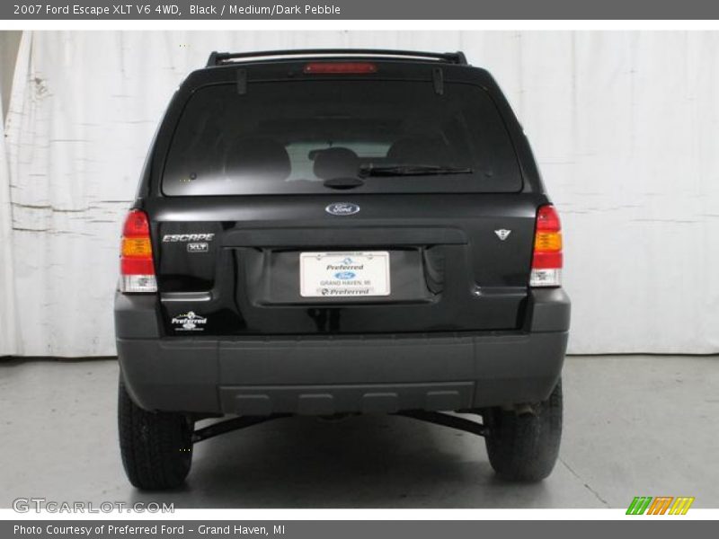 Black / Medium/Dark Pebble 2007 Ford Escape XLT V6 4WD