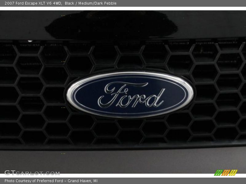 Black / Medium/Dark Pebble 2007 Ford Escape XLT V6 4WD