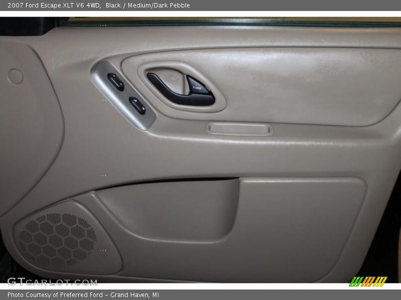Black / Medium/Dark Pebble 2007 Ford Escape XLT V6 4WD