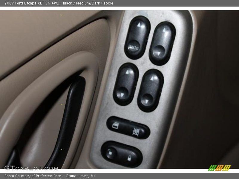 Black / Medium/Dark Pebble 2007 Ford Escape XLT V6 4WD
