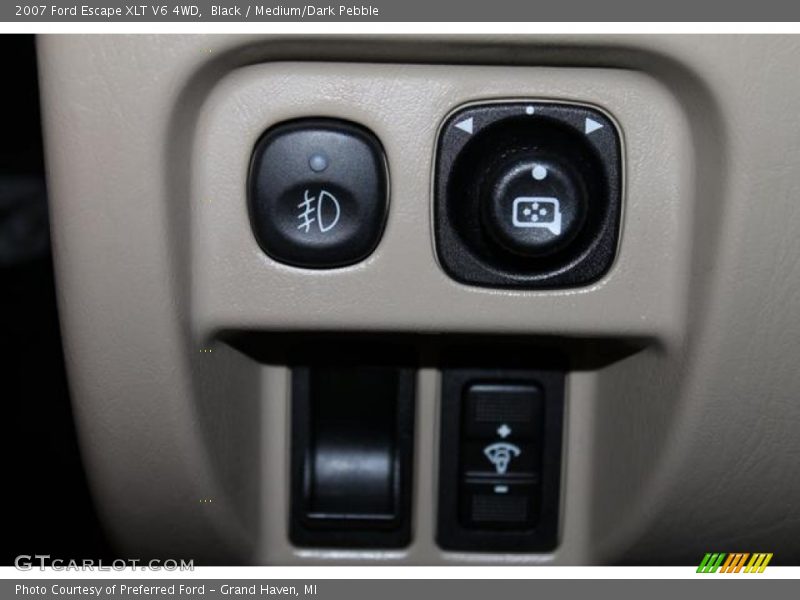 Black / Medium/Dark Pebble 2007 Ford Escape XLT V6 4WD