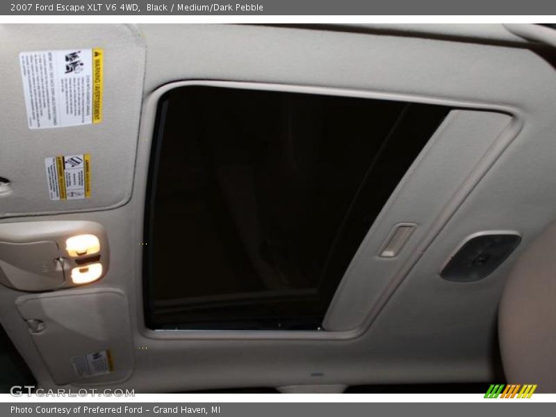 Black / Medium/Dark Pebble 2007 Ford Escape XLT V6 4WD