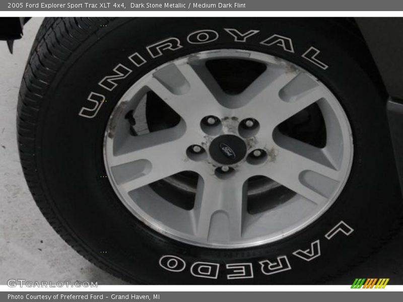 Dark Stone Metallic / Medium Dark Flint 2005 Ford Explorer Sport Trac XLT 4x4